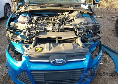 2013 Ford Focus Se z USA, uszkodzony, nr VIN 1FADP3F27DL351375